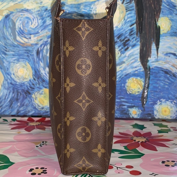 Louis VuittonMonogram CanvassToiletPouch 26 - Picture 3 of 16